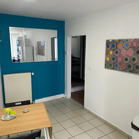 A Dieulouard, 75 M² Avec Parking Apartment *